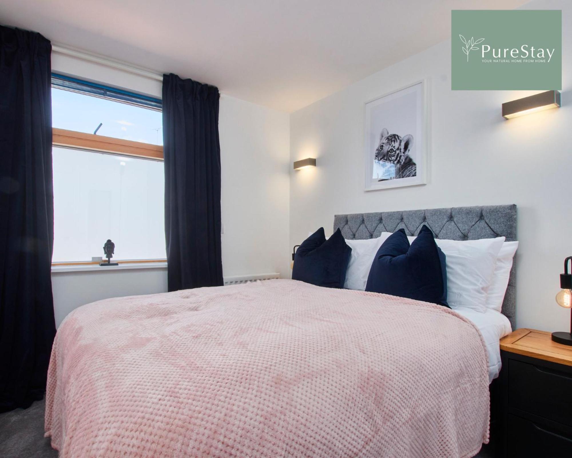 Beautiful Four Bed House By Purestay Short Lets & Serviced Accommodation Coventry With Parking Ngoại thất bức ảnh