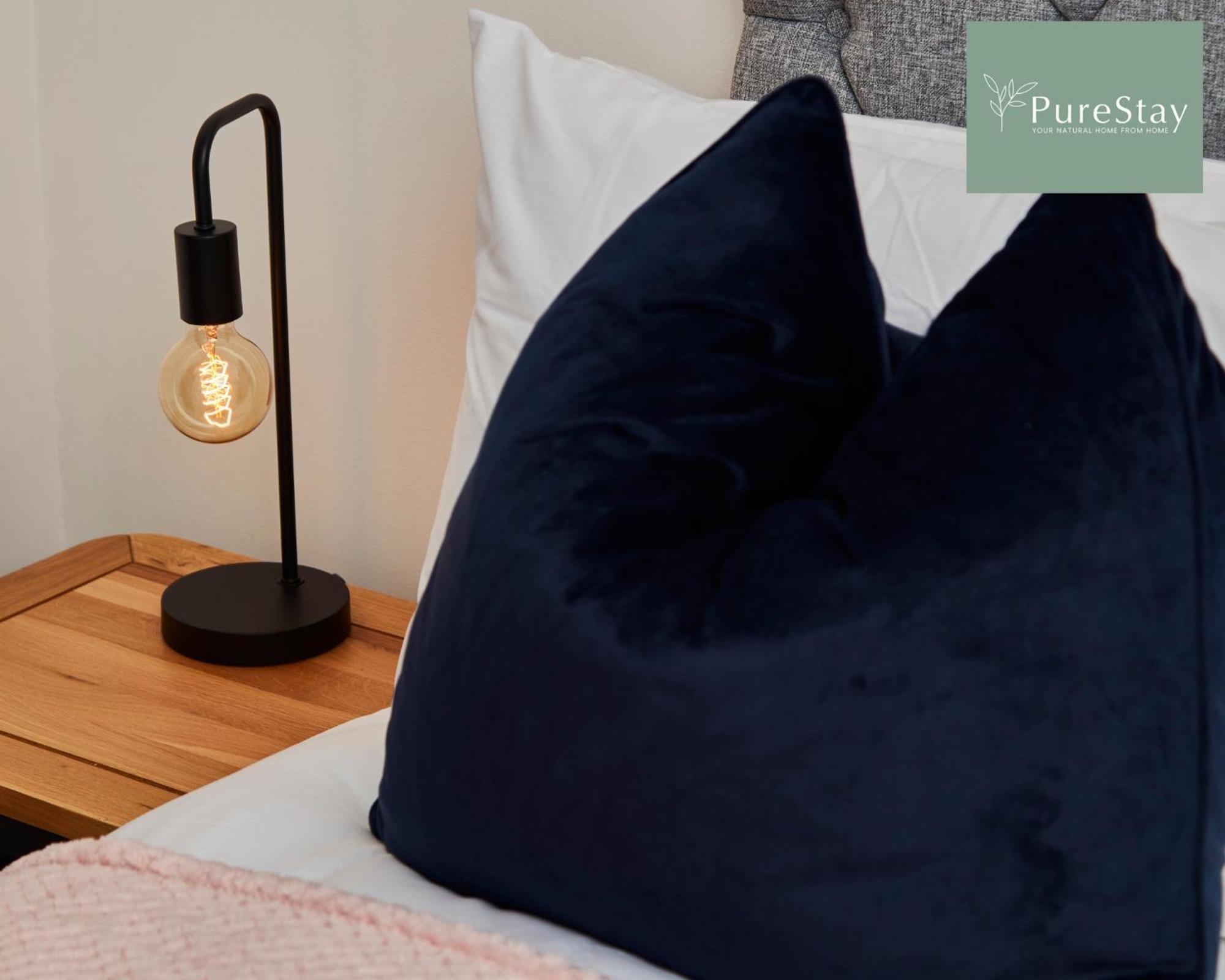 Beautiful Four Bed House By Purestay Short Lets & Serviced Accommodation Coventry With Parking Ngoại thất bức ảnh