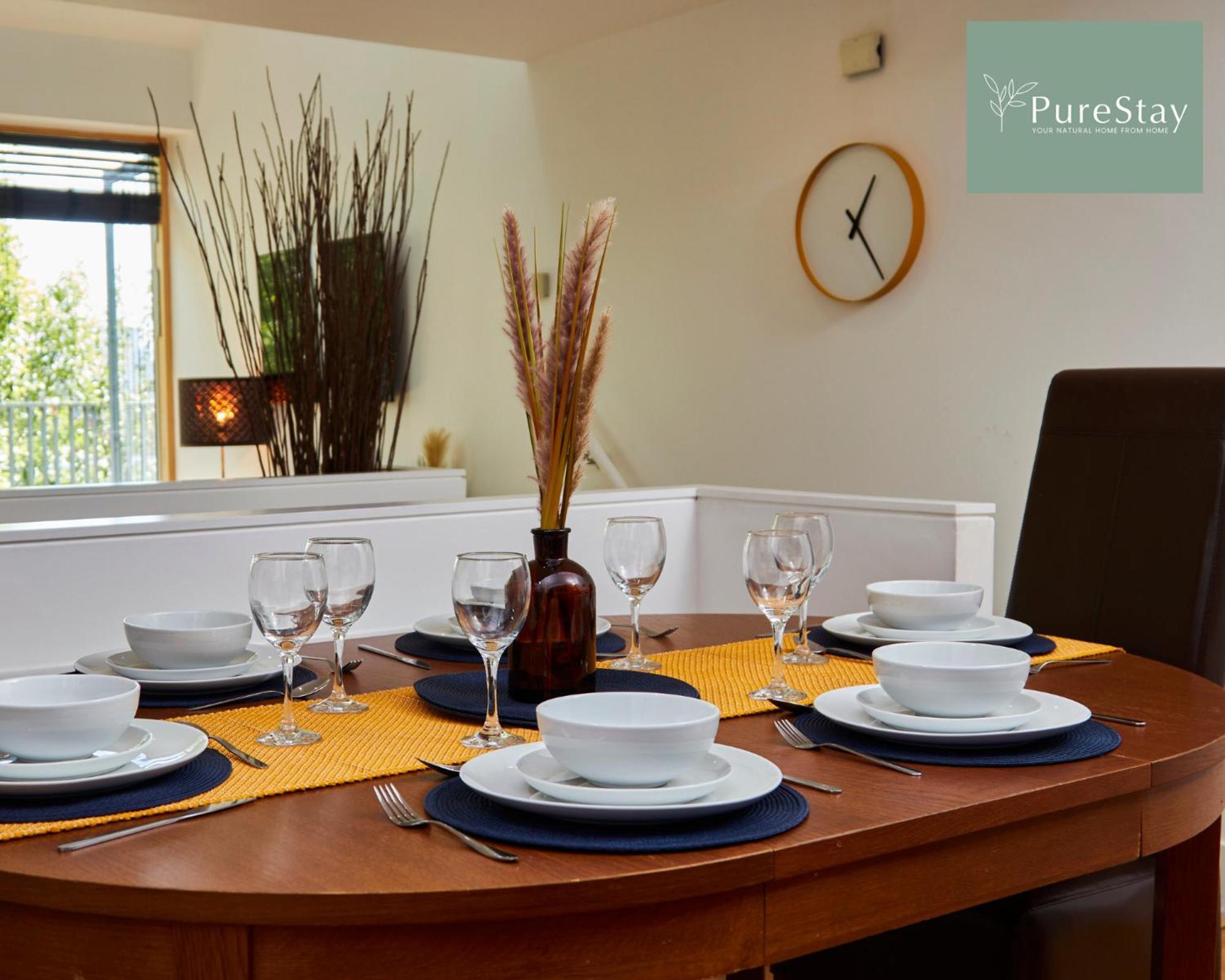 Beautiful Four Bed House By Purestay Short Lets & Serviced Accommodation Coventry With Parking Ngoại thất bức ảnh