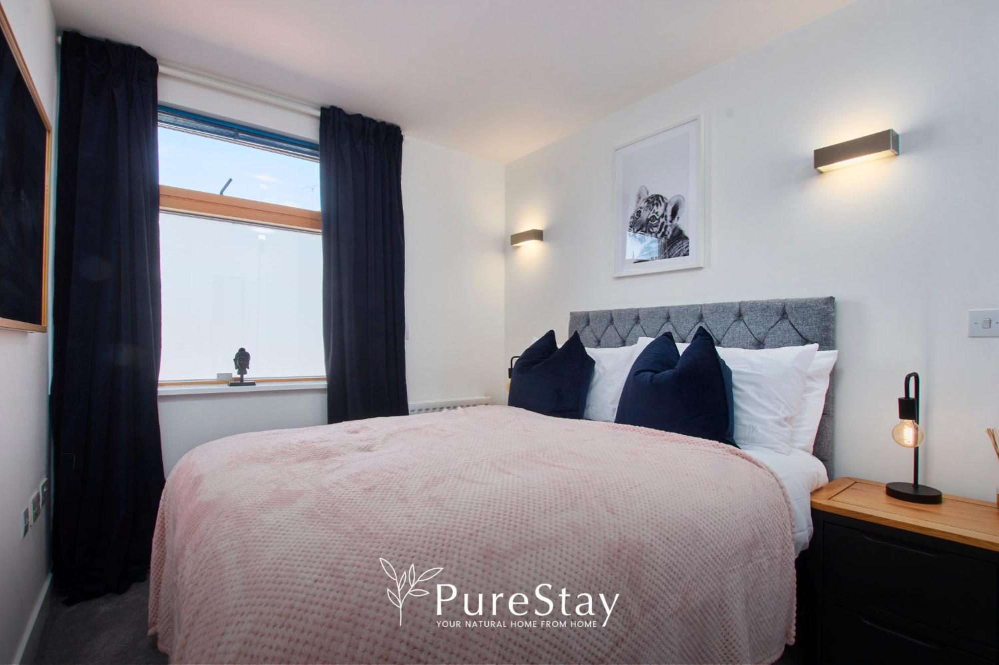 Beautiful Four Bed House By Purestay Short Lets & Serviced Accommodation Coventry With Parking Ngoại thất bức ảnh