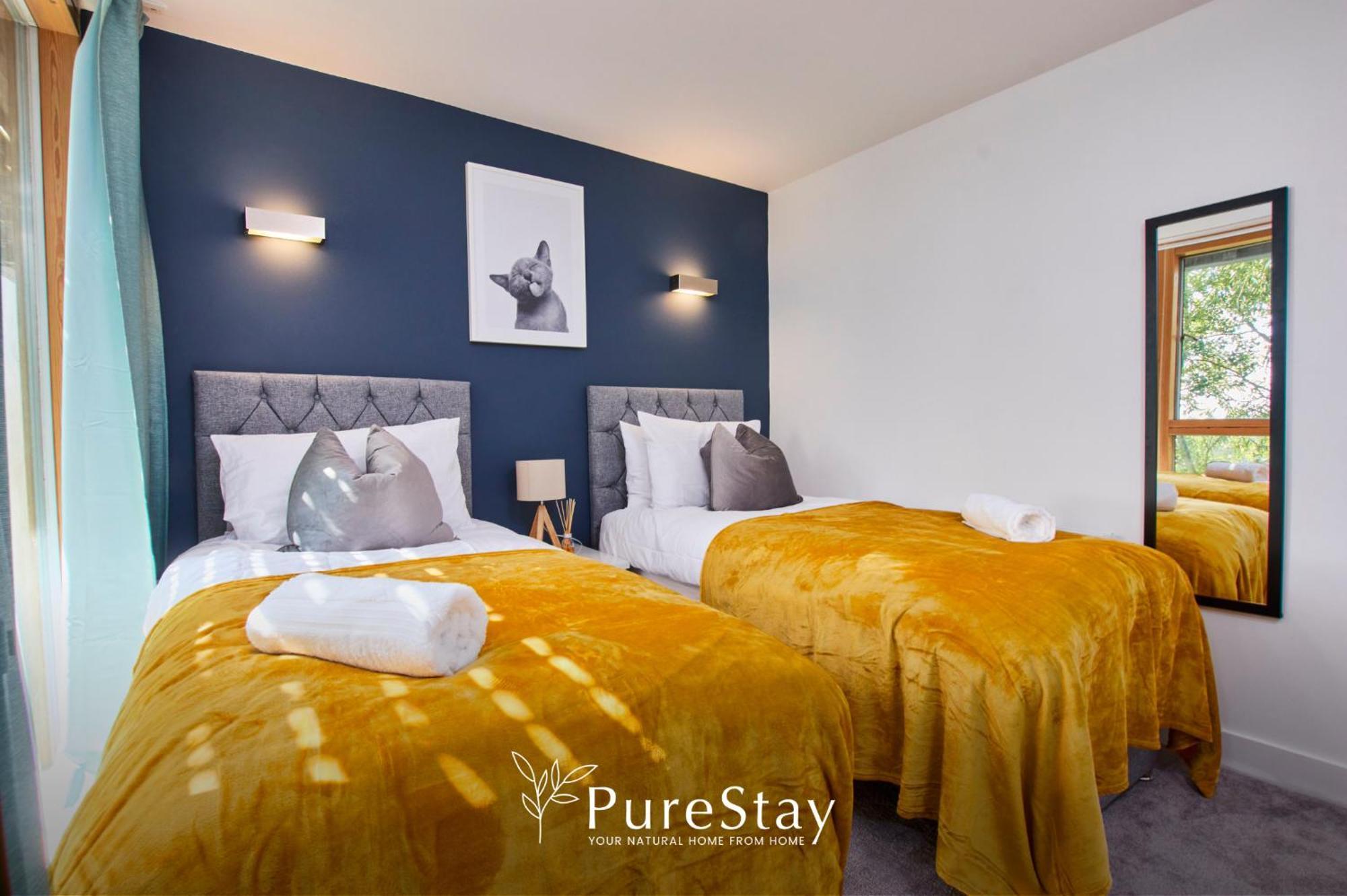 Beautiful Four Bed House By Purestay Short Lets & Serviced Accommodation Coventry With Parking Ngoại thất bức ảnh